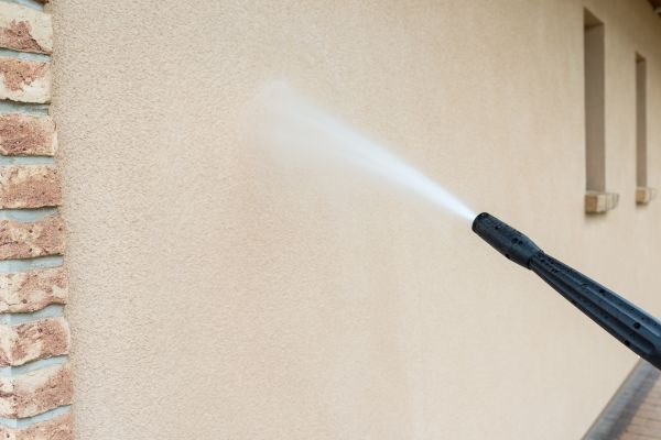 Cost of Exterior Home Cleaning in Fresno