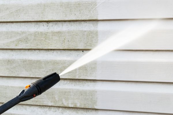 Cost of House Exterior Cleaning in Fresno