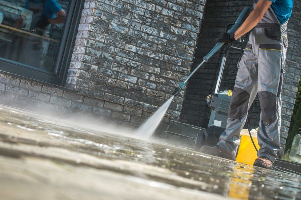 Cost of Power Cleaning in Fresno