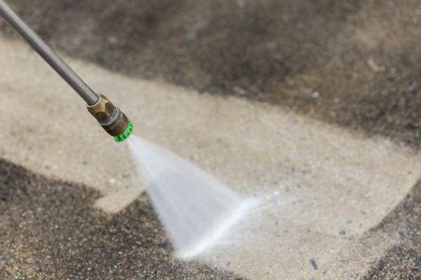 Cost of Garage Floor Power Washing in Fresno