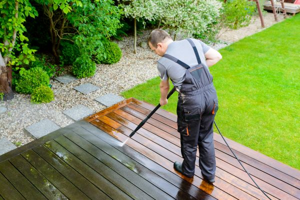Cost of Deck And Patio Cleaning in Fresno