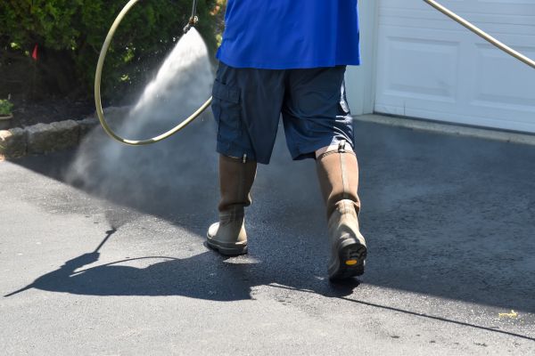 Cost of Asphalt Driveway Cleaning in Fresno