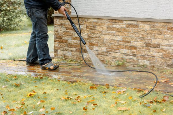 Cost of Residential Powerwashing in Fresno